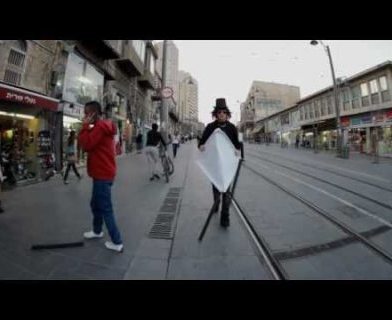 Pirmyn - atgal - originaliai nufilmuotas video